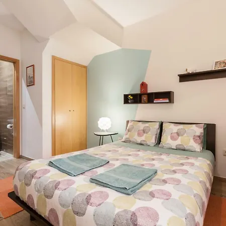 Apartment Luxurious Downtown House With Terrace Porto